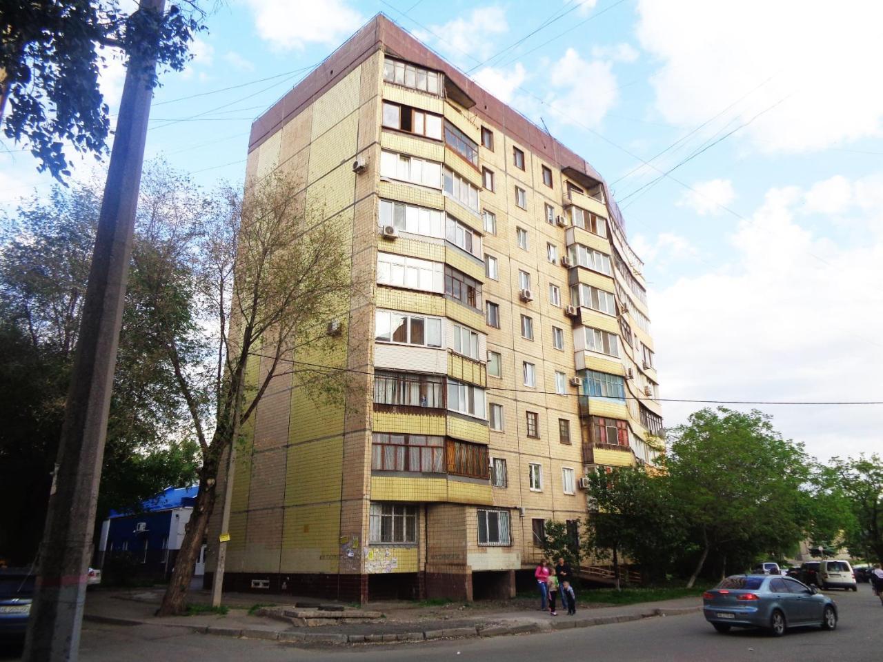 Староярмаркова С Видом На Парк И Реку Krivói Rog Exterior foto